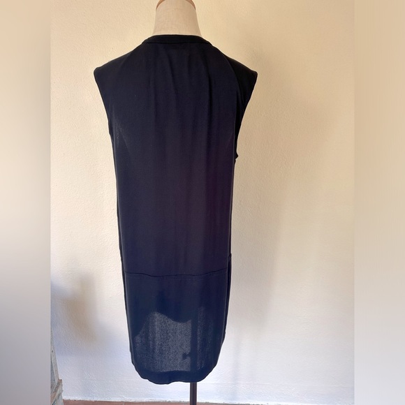 ALC V Neck navy viscose shift dress with pockets Size Medium - Picture 2 of 5